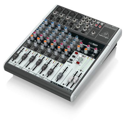 Аналоговый микшер Behringer 1204USB