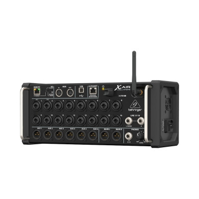 Цифровой микшерный пульт Behringer XR18